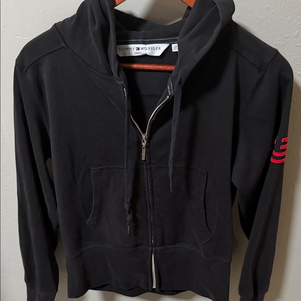 Vintage 2002 Tommy Hilfiger Black Hoodie with Red Detail SZ MD thick waistband